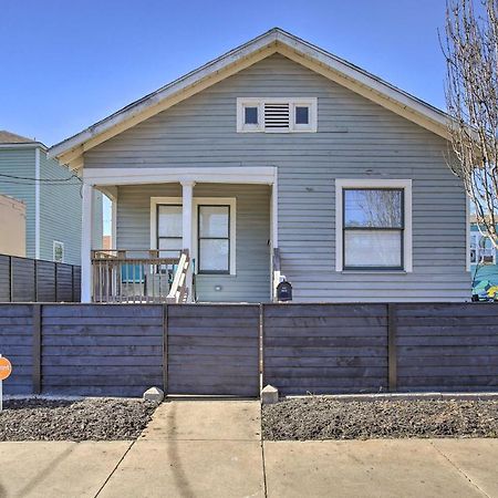 Cozy Beach Bungalow Near Galveston Seawall And Pier Exteriör bild