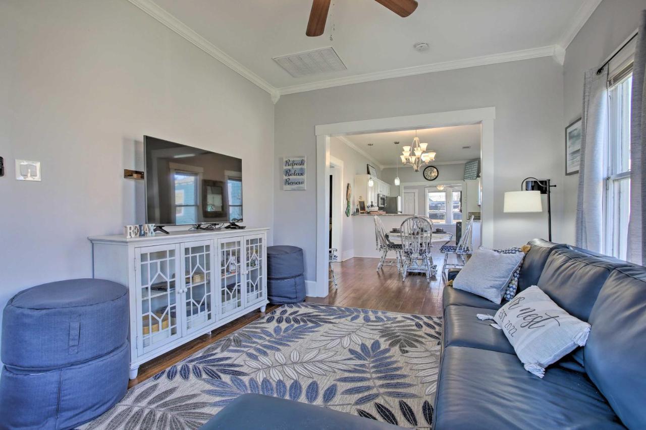 Cozy Beach Bungalow Near Galveston Seawall And Pier Exteriör bild