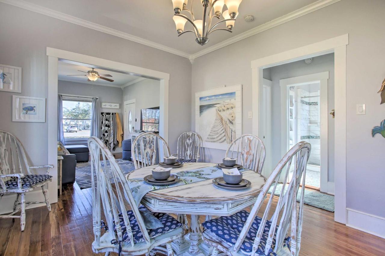 Cozy Beach Bungalow Near Galveston Seawall And Pier Exteriör bild
